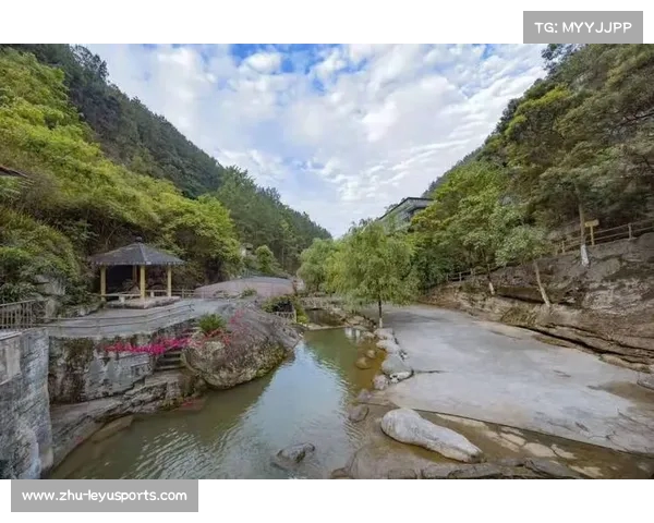环四川荣县首届山地自行车公开赛激情开赛骑行者共赴挑战之旅 环四川荣县首届山地自行车公开赛激情开赛骑行者共赴挑战之旅